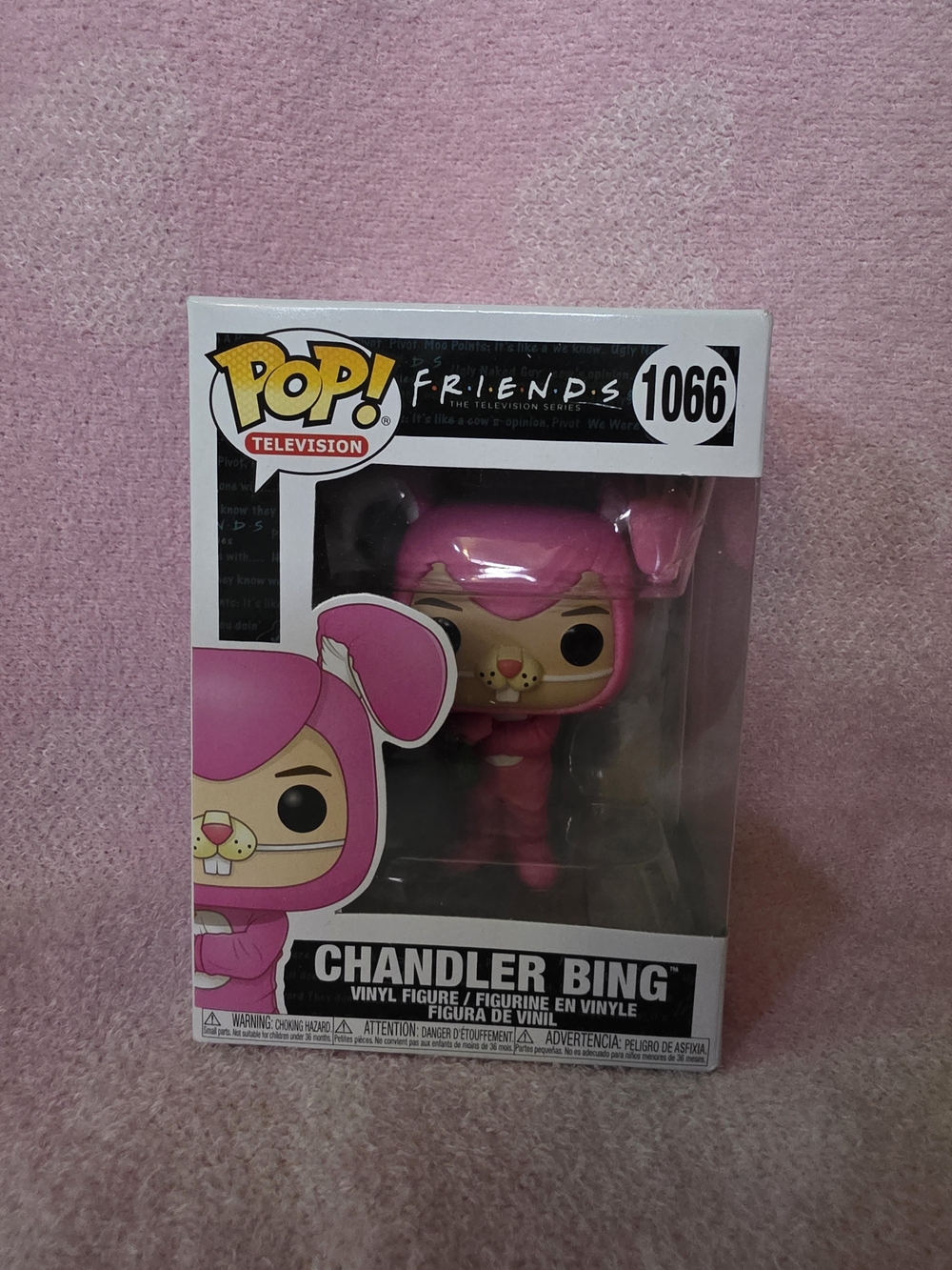 Funko POP Television Chandler Bing #1066 - Pink